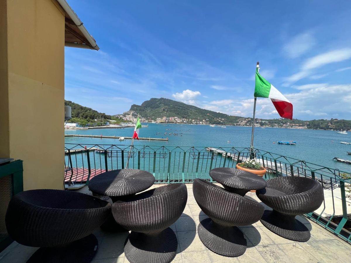 Locanda Lorena Hotel Porto Venere Buitenkant foto