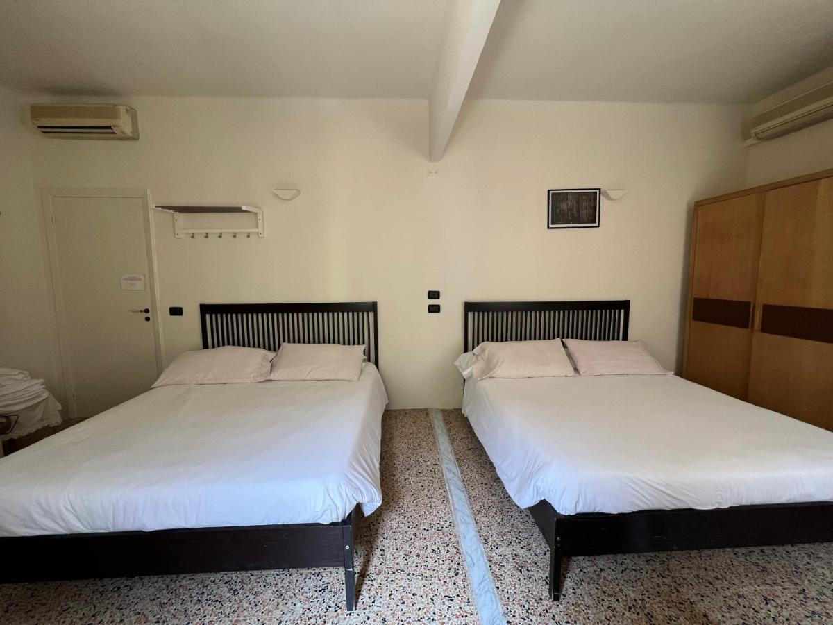 Locanda Lorena Hotel Porto Venere Buitenkant foto