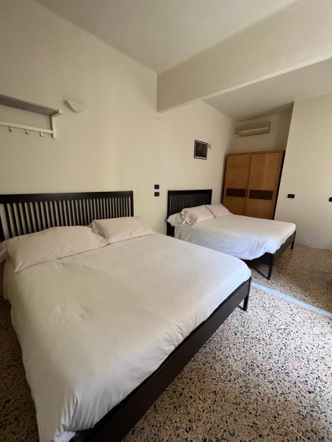 Locanda Lorena Hotel Porto Venere Buitenkant foto