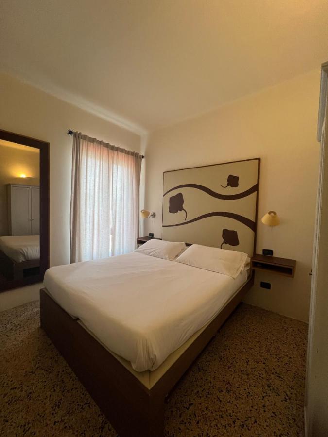 Locanda Lorena Hotel Porto Venere Buitenkant foto